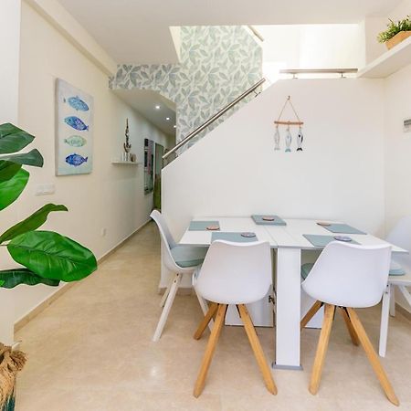 Penthouse Beach Apartment Фуeнхирола Екстериор снимка