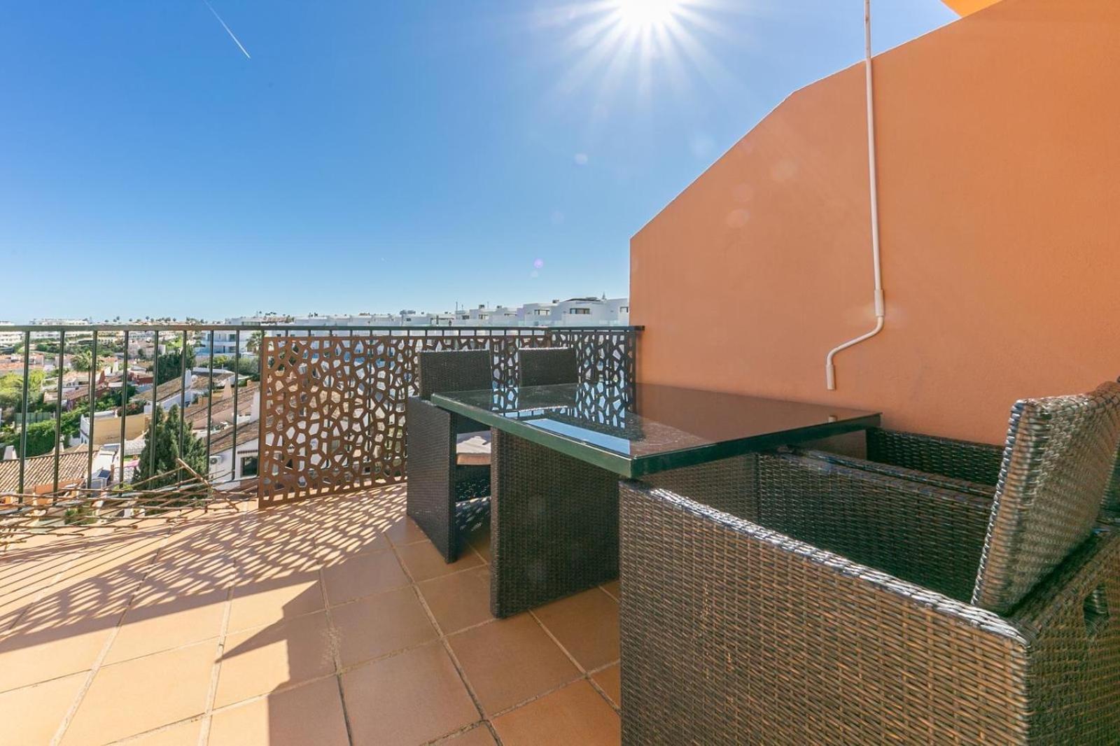 Penthouse Beach Apartment Фуeнхирола Екстериор снимка