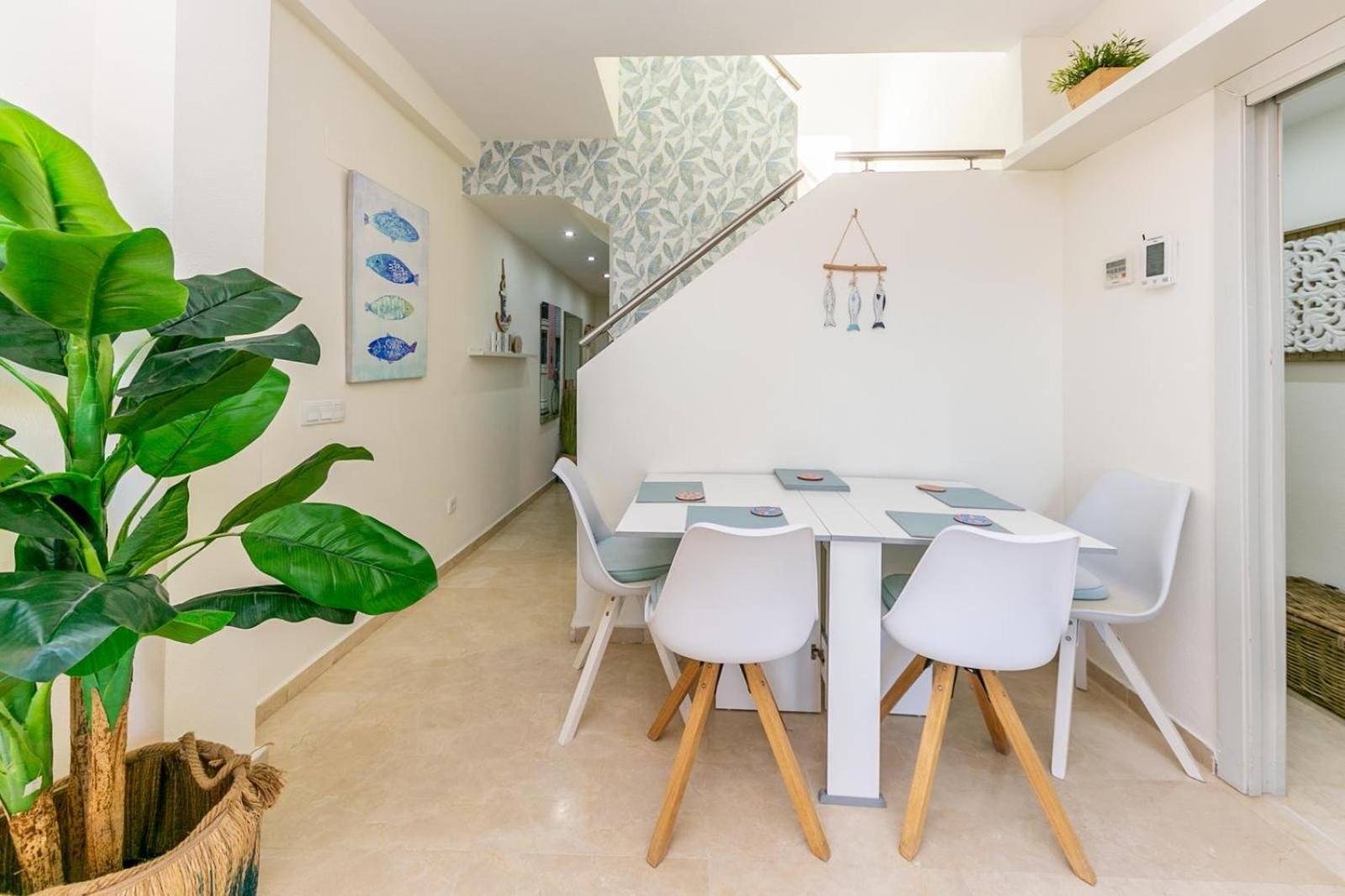 Penthouse Beach Apartment Фуeнхирола Екстериор снимка